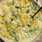 One-skillet creamy gnocchi with spinach and feta – Mediterranean comfort food ready in 20 minutes!