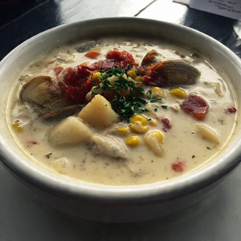 New England Clam Chowder, Clam Chowder Recipe, Creamy Clam Chowder