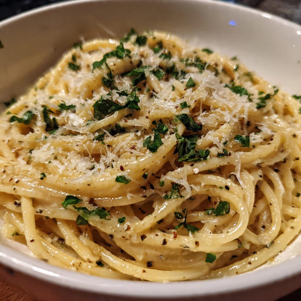 easy garlic butter pasta, simple garlic pasta recipe, buttery garlic noodles, quick pasta dinner, weeknight pasta recipe, garlic parmesan pasta, 20 minute pasta, Italian butter pasta, homemade garlic pasta