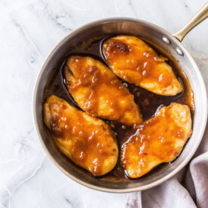 honey garlic chicken breast is sticky, sweet, savory, and ready in just 30 minutes
